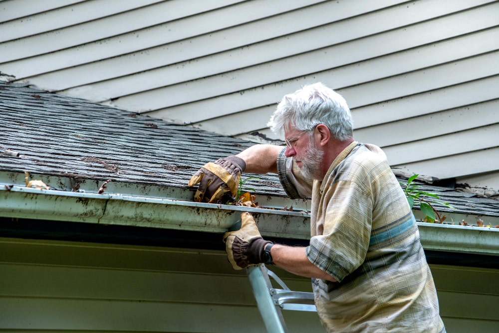 Roofing Safety Tips for Homeowners 1 DIY Roof Care
